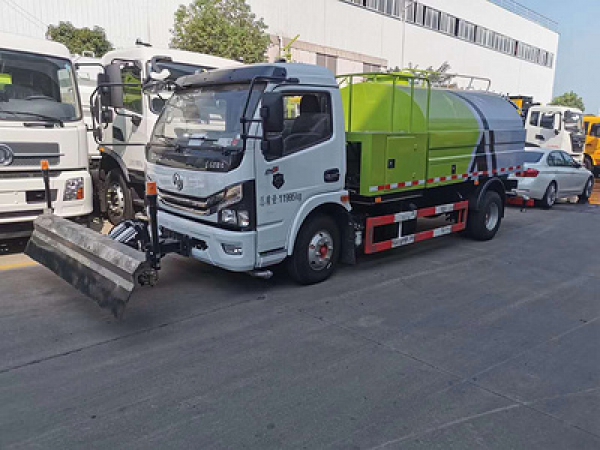 國六東風(fēng)多利卡高壓清洗車